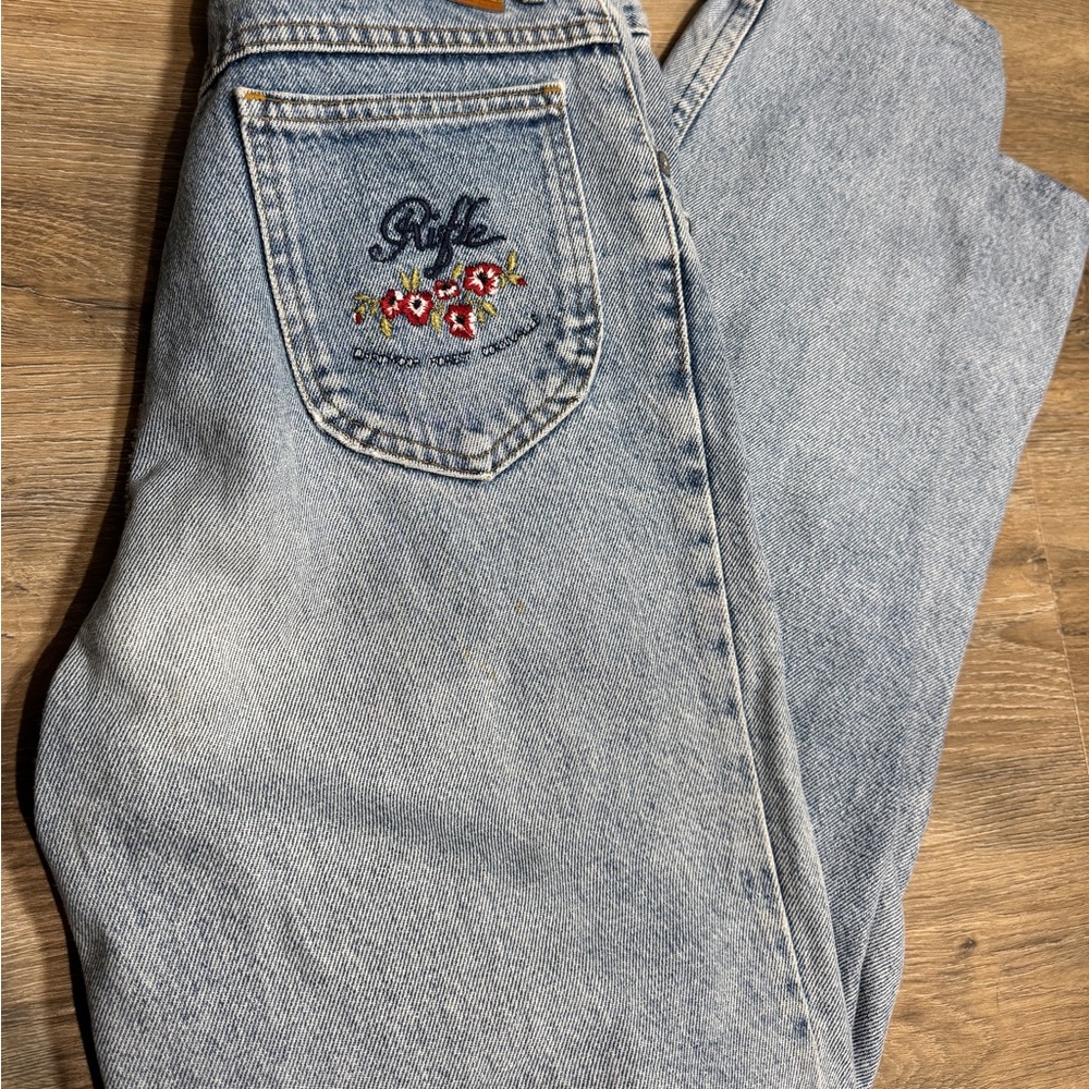 VINTAGE RIFLE LIGHT BLUE JEANS WITH EMBROIDERED POCKET